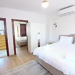 Hotel Sophia And 3*