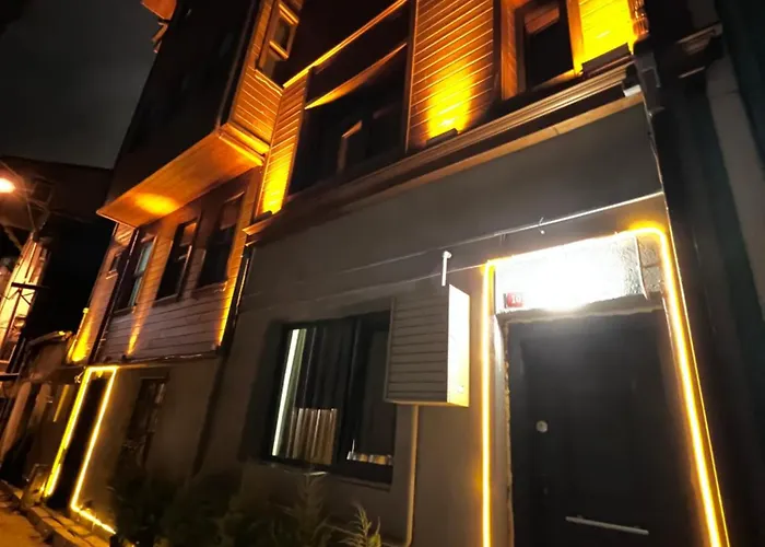 Sophia And 3* Istanbul