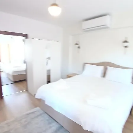 Hotel Sophia And Estambul