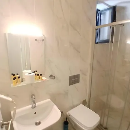 Sophia And Отель 3*